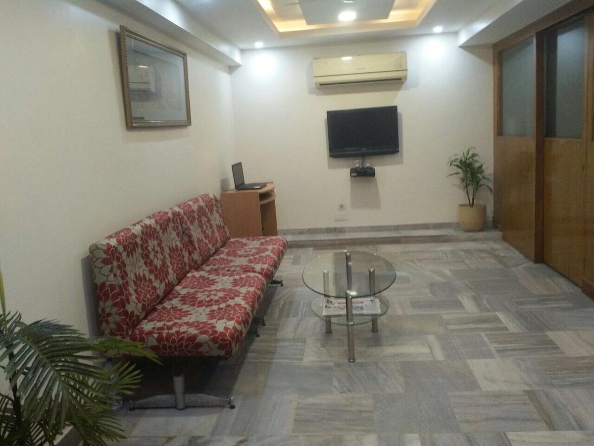 Pamposh Guest House Gk II Market Yeni Delhi Dış mekan fotoğraf