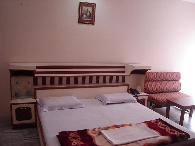 Pamposh Guest House Gk II Market Yeni Delhi Dış mekan fotoğraf